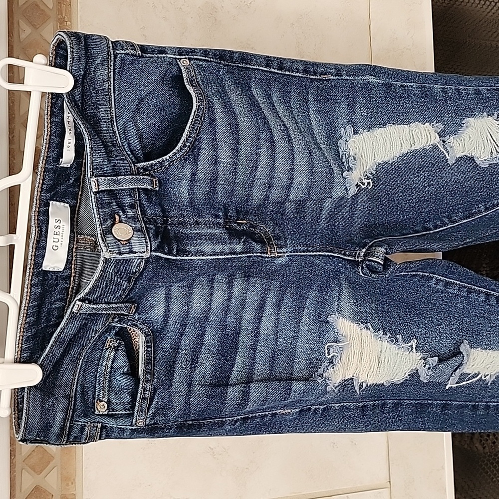 π GUESS 1981 Ripped Skinny Jeans π - Picture 10 of 16